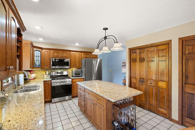 5634 W Wilmens Trail, La Porte, IN 46350