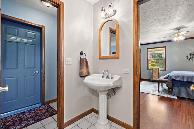 5634 W Wilmens Trail, La Porte, IN 46350