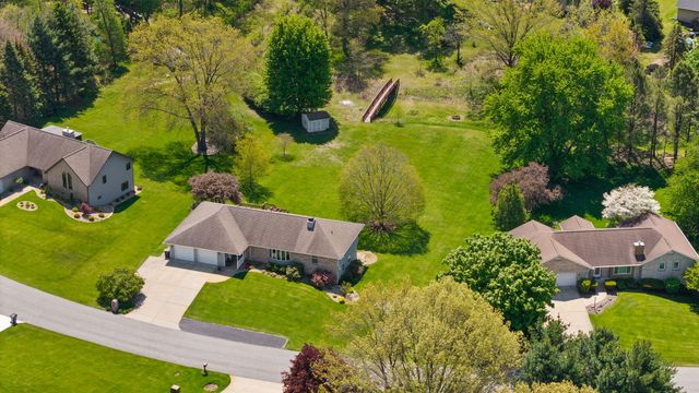 5634 W Wilmens Trail, La Porte, IN 46350