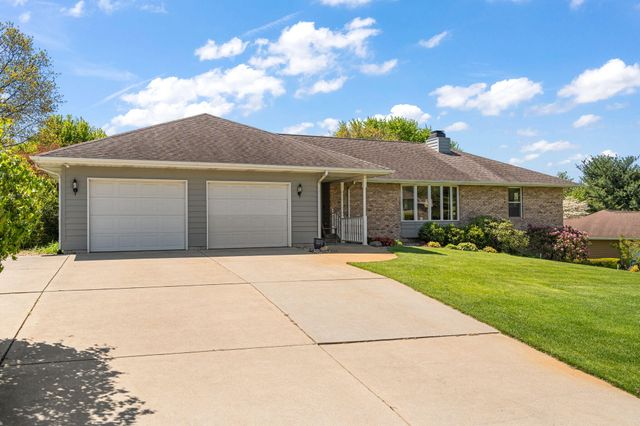 5634 W Wilmens Trail, La Porte, IN 46350