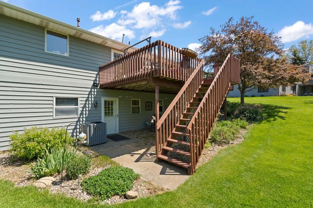 5634 W Wilmens Trail, La Porte, IN 46350