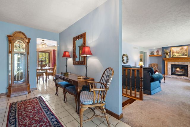 5634 W Wilmens Trail, La Porte, IN 46350