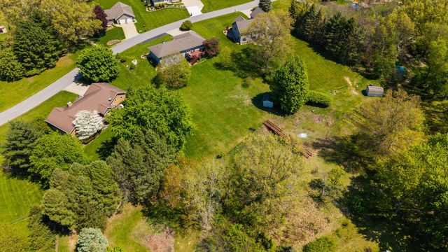 5634 W Wilmens Trail, La Porte, IN 46350