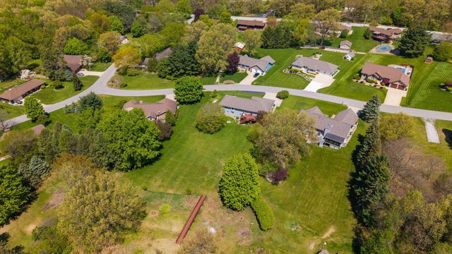 5634 W Wilmens Trail, La Porte, IN 46350