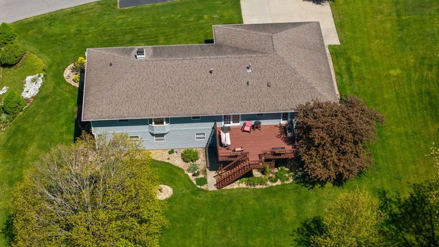 5634 W Wilmens Trail, La Porte, IN 46350
