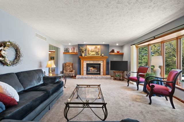 5634 W Wilmens Trail, La Porte, IN 46350