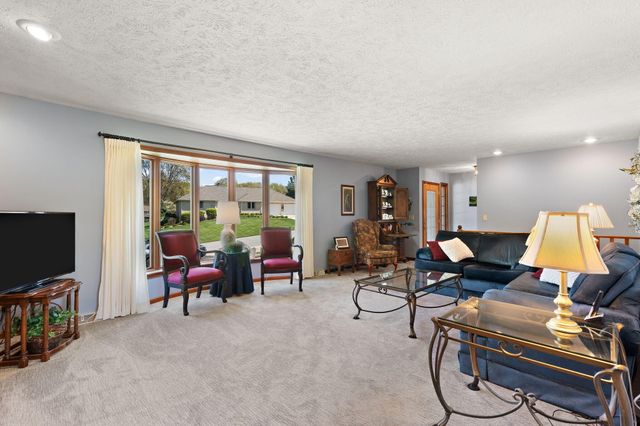 5634 W Wilmens Trail, La Porte, IN 46350