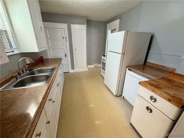 114 Winspear Avenue, Buffalo, NY 14214