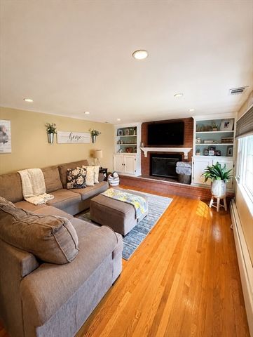 5 Vermont Ave., Saugus, MA 01906