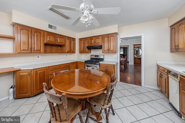 117 GARFIELD AVE, Blackwood, NJ 08012