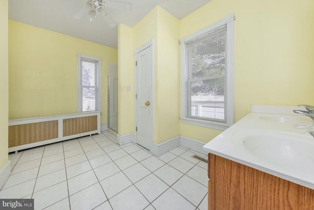 117 GARFIELD AVE, Blackwood, NJ 08012