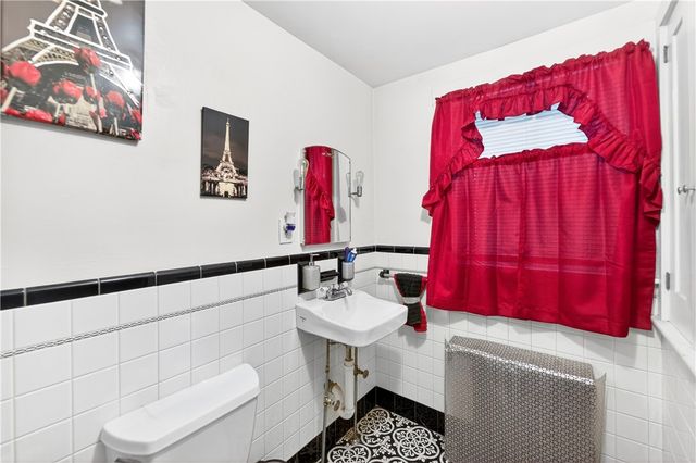 136 Armington Street, Cranston, RI 02910