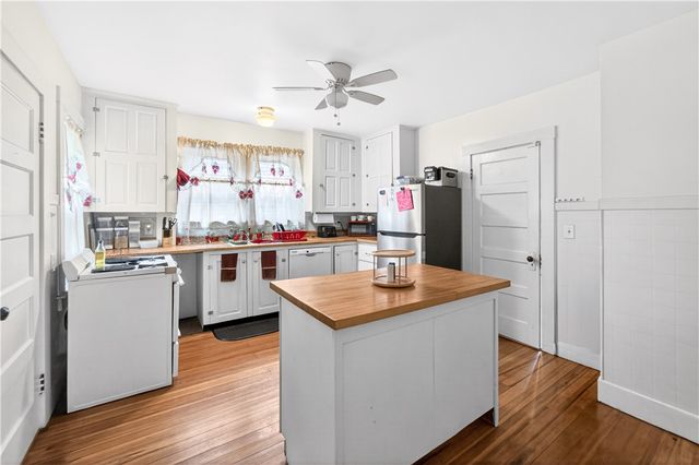 136 Armington Street, Cranston, RI 02910