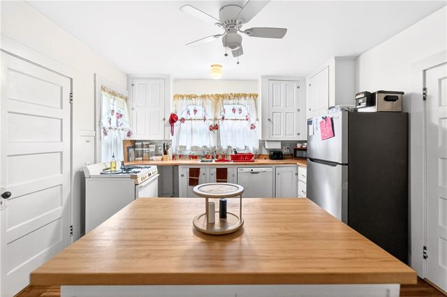 136 Armington Street, Cranston, RI 02910