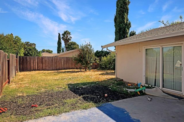 7524 Mctavish Cir, Sacramento, CA 95828