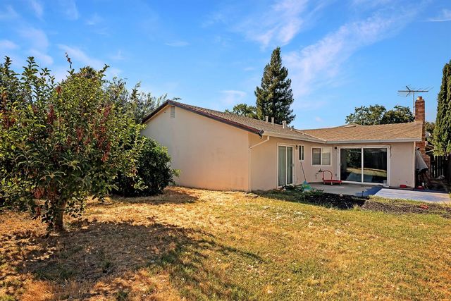 7524 Mctavish Cir, Sacramento, CA 95828