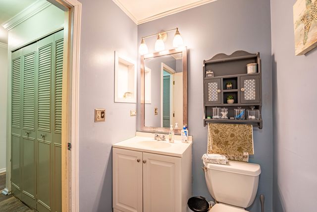 2S677 Wembly Drive, Warrenville, IL 60555