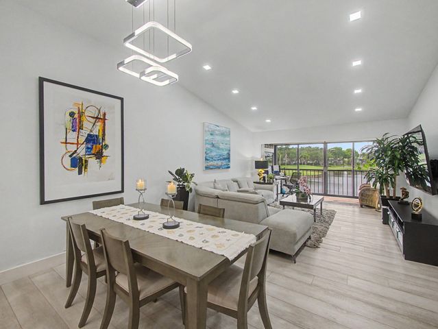 5154 Oakhill Lane 1022, Delray Beach, FL 33484