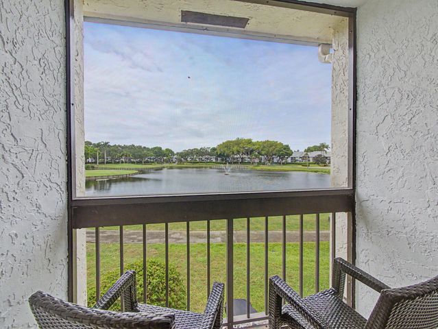 5154 Oakhill Lane 1022, Delray Beach, FL 33484
