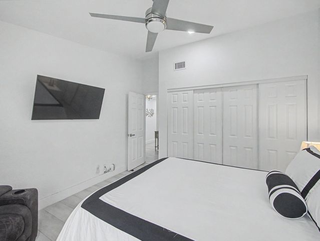 5154 Oakhill Lane 1022, Delray Beach, FL 33484