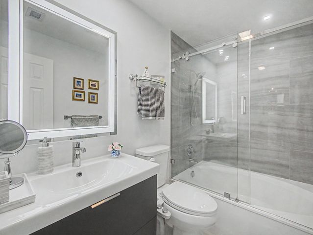 5154 Oakhill Lane 1022, Delray Beach, FL 33484