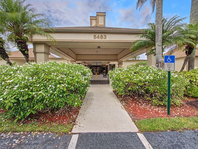 5154 Oakhill Lane 1022, Delray Beach, FL 33484