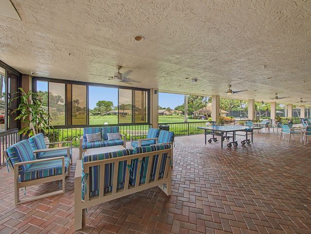5154 Oakhill Lane 1022, Delray Beach, FL 33484