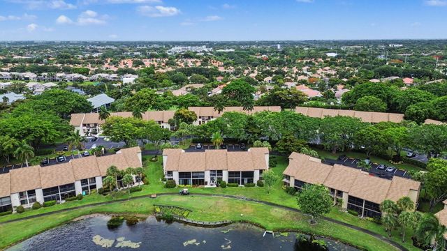 5154 Oakhill Lane 1022, Delray Beach, FL 33484