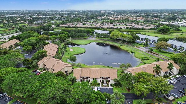 5154 Oakhill Lane 1022, Delray Beach, FL 33484