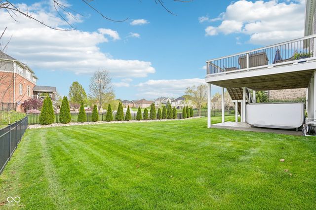 16637 Holly Oak Drive, Westfield, IN 46074