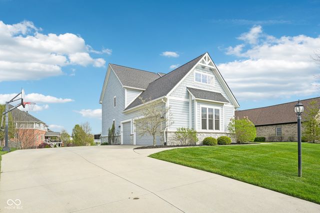 16637 Holly Oak Drive, Westfield, IN 46074
