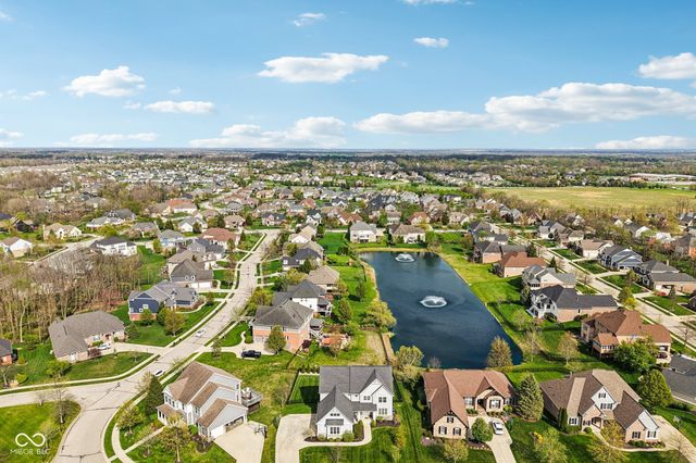 16637 Holly Oak Drive, Westfield, IN 46074