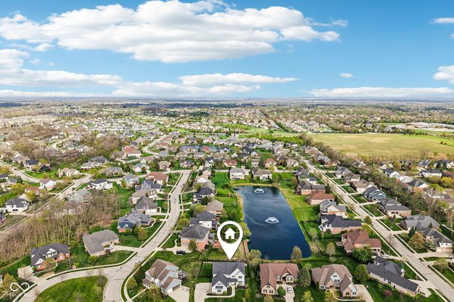 16637 Holly Oak Drive, Westfield, IN 46074