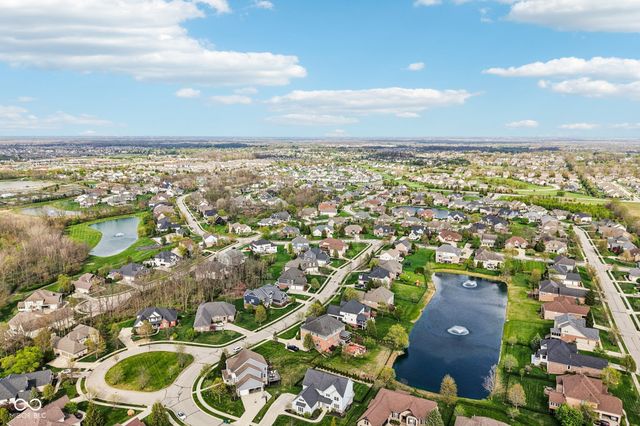 16637 Holly Oak Drive, Westfield, IN 46074