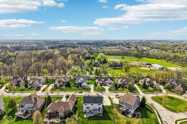 16637 Holly Oak Drive, Westfield, IN 46074
