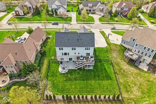 16637 Holly Oak Drive, Westfield, IN 46074