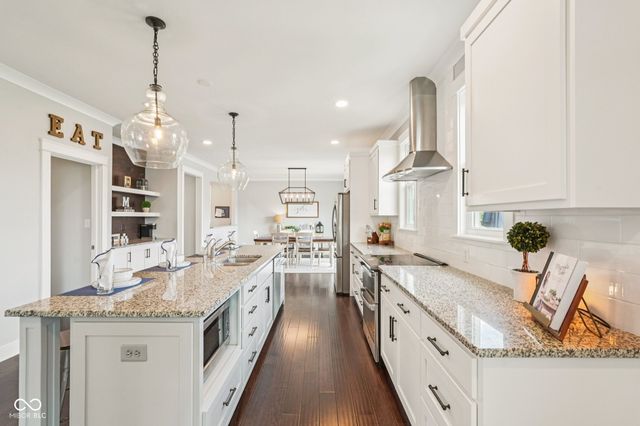 16637 Holly Oak Drive, Westfield, IN 46074