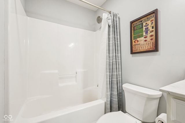 16637 Holly Oak Drive, Westfield, IN 46074