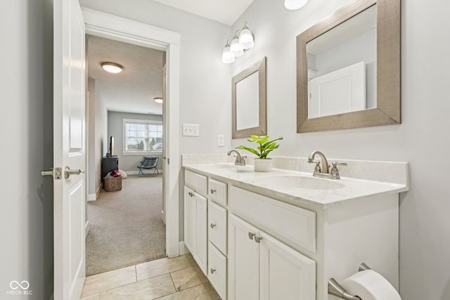 16637 Holly Oak Drive, Westfield, IN 46074