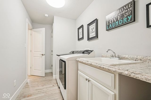 16637 Holly Oak Drive, Westfield, IN 46074