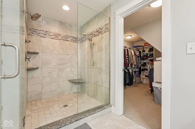 16637 Holly Oak Drive, Westfield, IN 46074