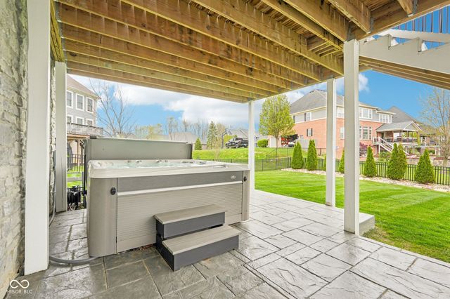 16637 Holly Oak Drive, Westfield, IN 46074