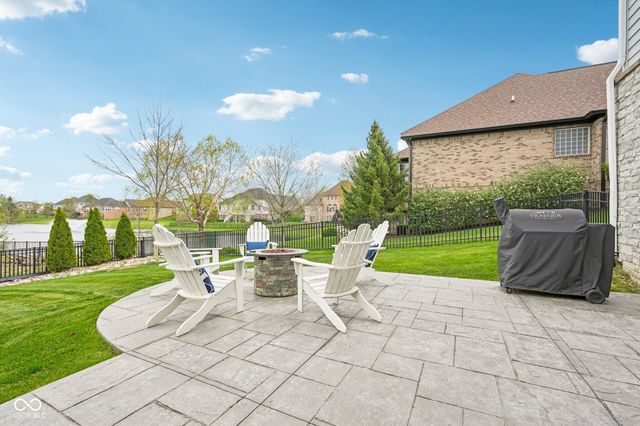 16637 Holly Oak Drive, Westfield, IN 46074