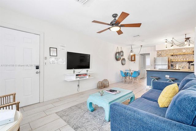 1411 NE 12th St, Fort Lauderdale, FL 33304