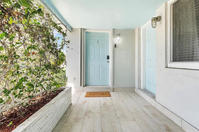 1411 NE 12th St, Fort Lauderdale, FL 33304