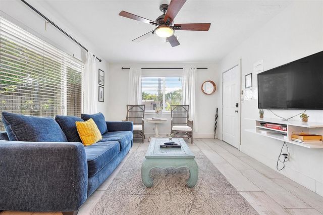 1411 NE 12th St, Fort Lauderdale, FL 33304