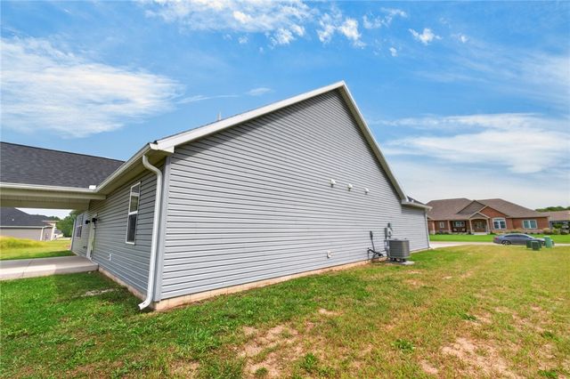 2650 Pleasant View Drive, Troy, OH 45373