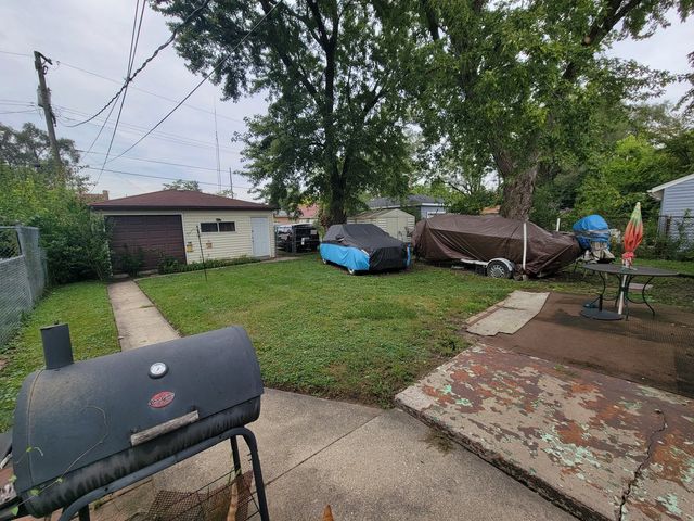 15120 Lincoln Avenue, Harvey, IL 60426
