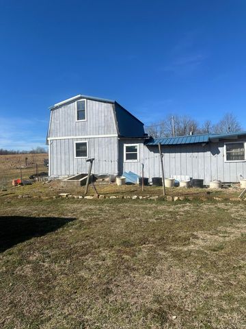 720 Redwood Lane, Mammoth Spring, AR 72554