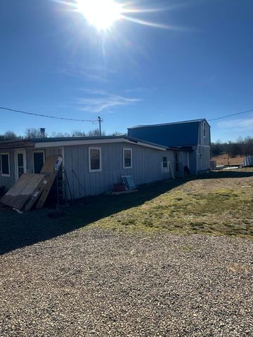 720 Redwood Lane, Mammoth Spring, AR 72554